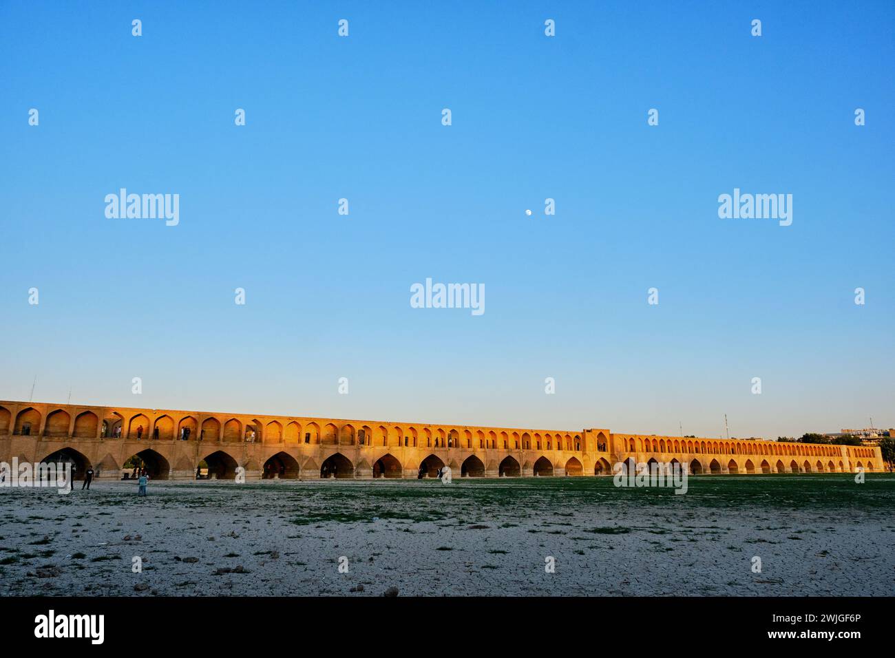 Isfahana, Iran, 30 juin 2023 : Pont si-o-se-pol, nom du pont Allahverdi Khan Banque D'Images