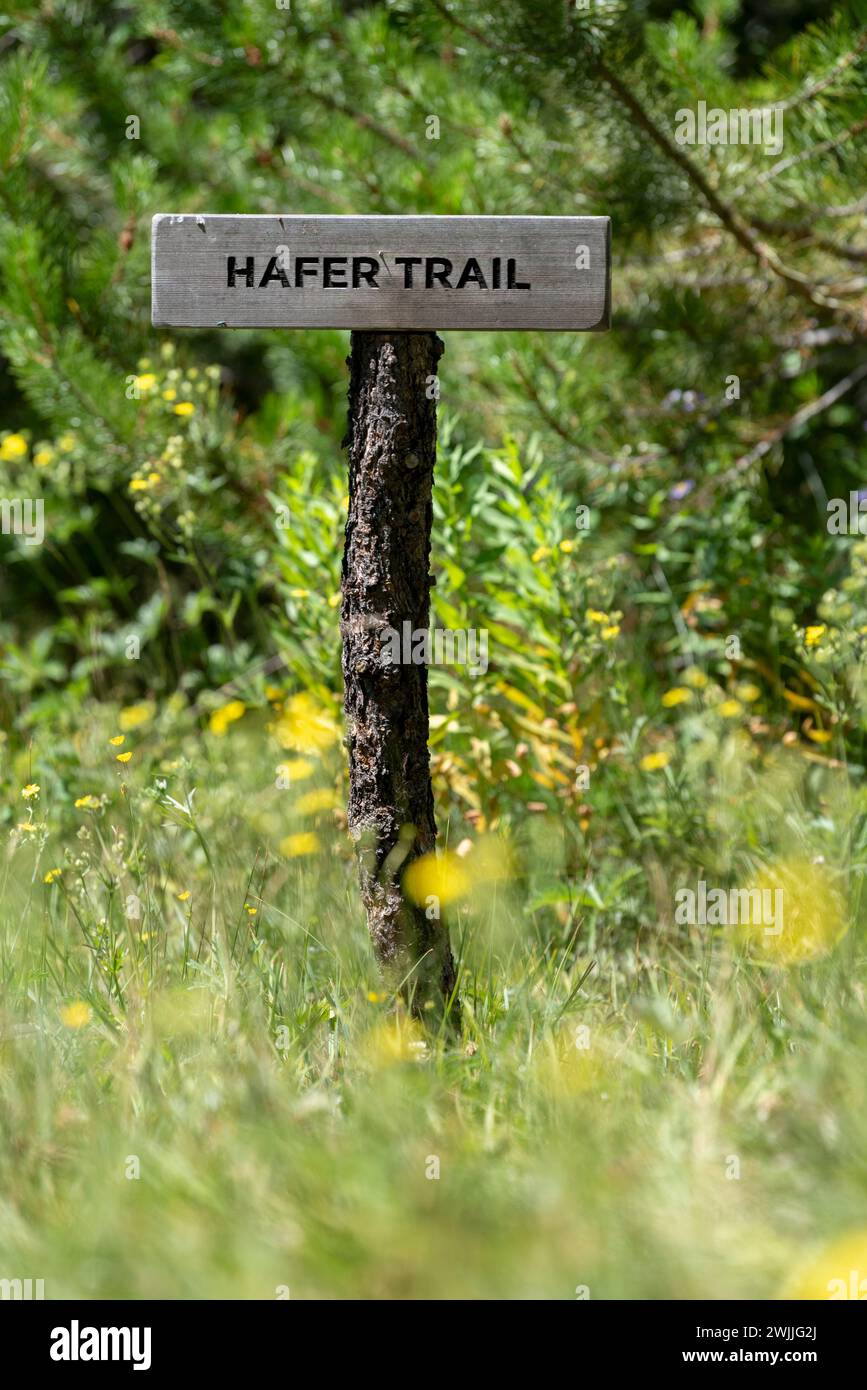 Panneau de signalisation au Minam River Lodge, Oregon. Banque D'Images