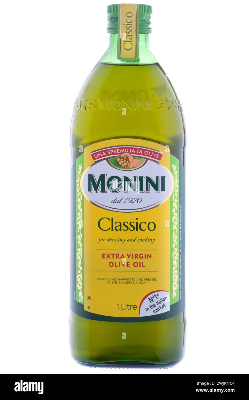 Une bouteille d'un litre d'huile d'olive extra vierge Monini Classico sur fond blanc Banque D'Images