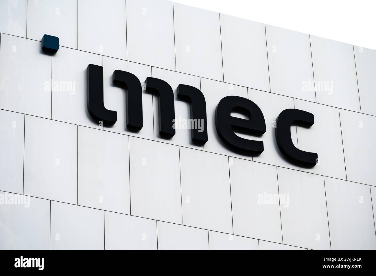 Louvain, Brabant flamand, Belgique, 10 février 2024 - signature de la société Imec Technology au siège Banque D'Images
