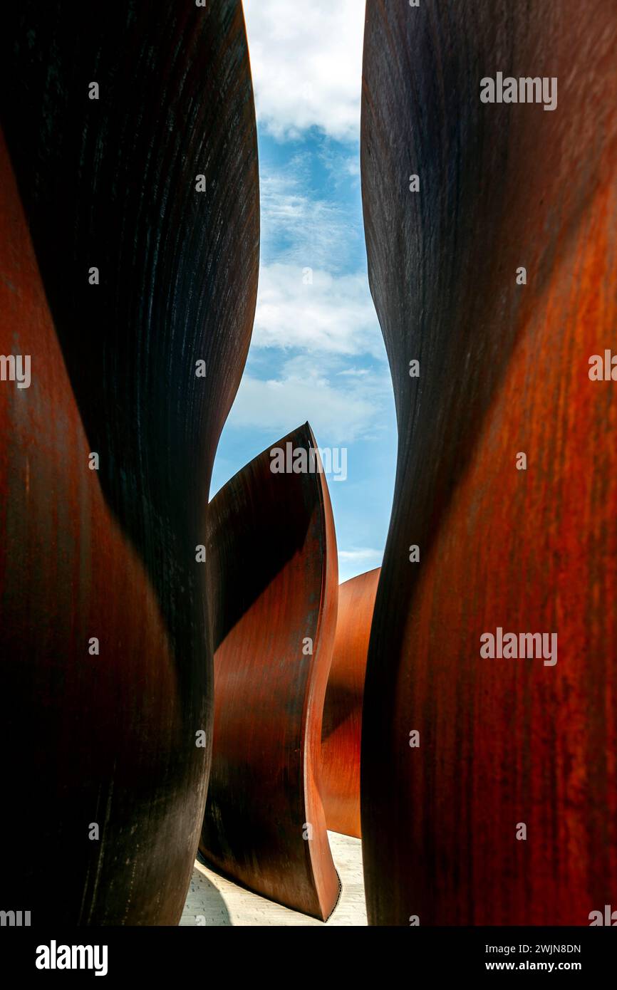 Sculpture géante Dirk’s Pod de Richard Serra a dédié cette sculpture au photographe Dirk Reinartz, Novartis-Campus, Bâle, Suisse. Dirk’s Pod SC Banque D'Images