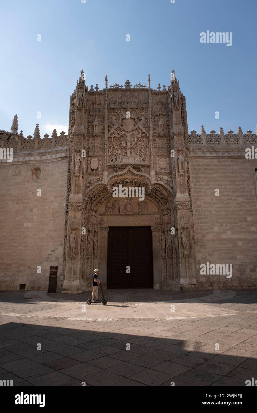 Colegio de San Gregorio (Collège de) . Un des meilleurs exemples du style architectural connu sous le nom de style gothique Isabelline, pendant le Monar catholique Banque D'Images