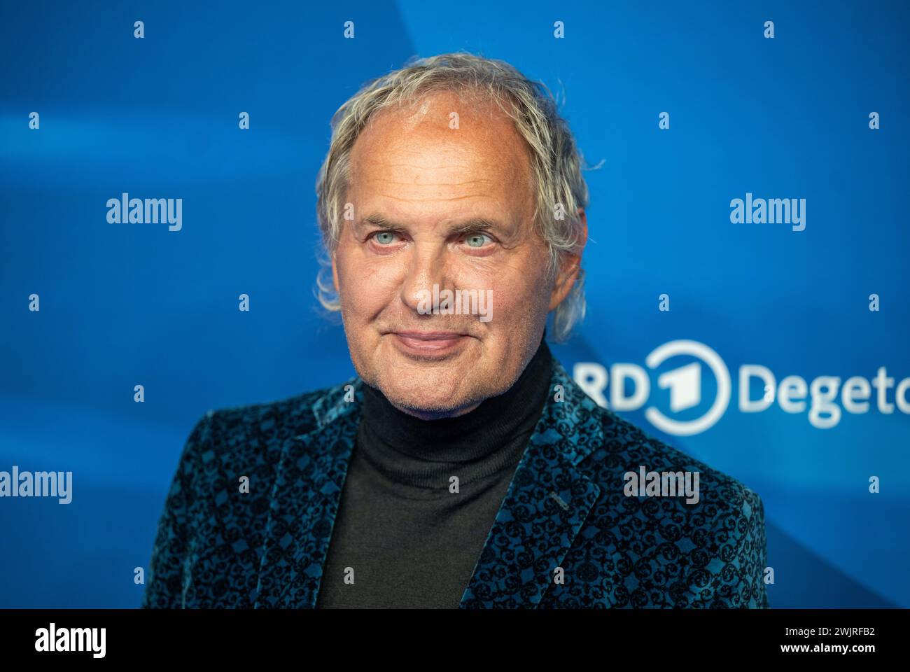 Berlin, Allemagne. 16 février 2024. Udo Wachtveitl vient à la fête de l’heure bleue de l’ARD lors de la 74ème Berlinale. Crédit : Monika Skolimowska/dpa/Alamy Live News Banque D'Images