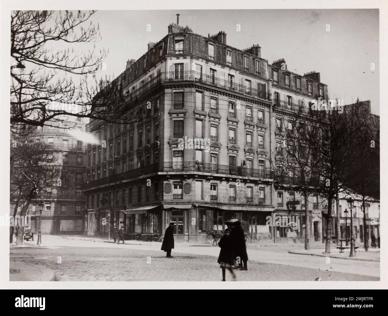 Croisement de la place d'Italie et du boulevard de la Gare (actuel boulevard Vincent-Auriol). Paris (3e arr.). Photographie anonyme. Tirage au bromure de gélatino-argent. 1921. Paris, musée Carnavalet. 144182-10 Banque D'Images
