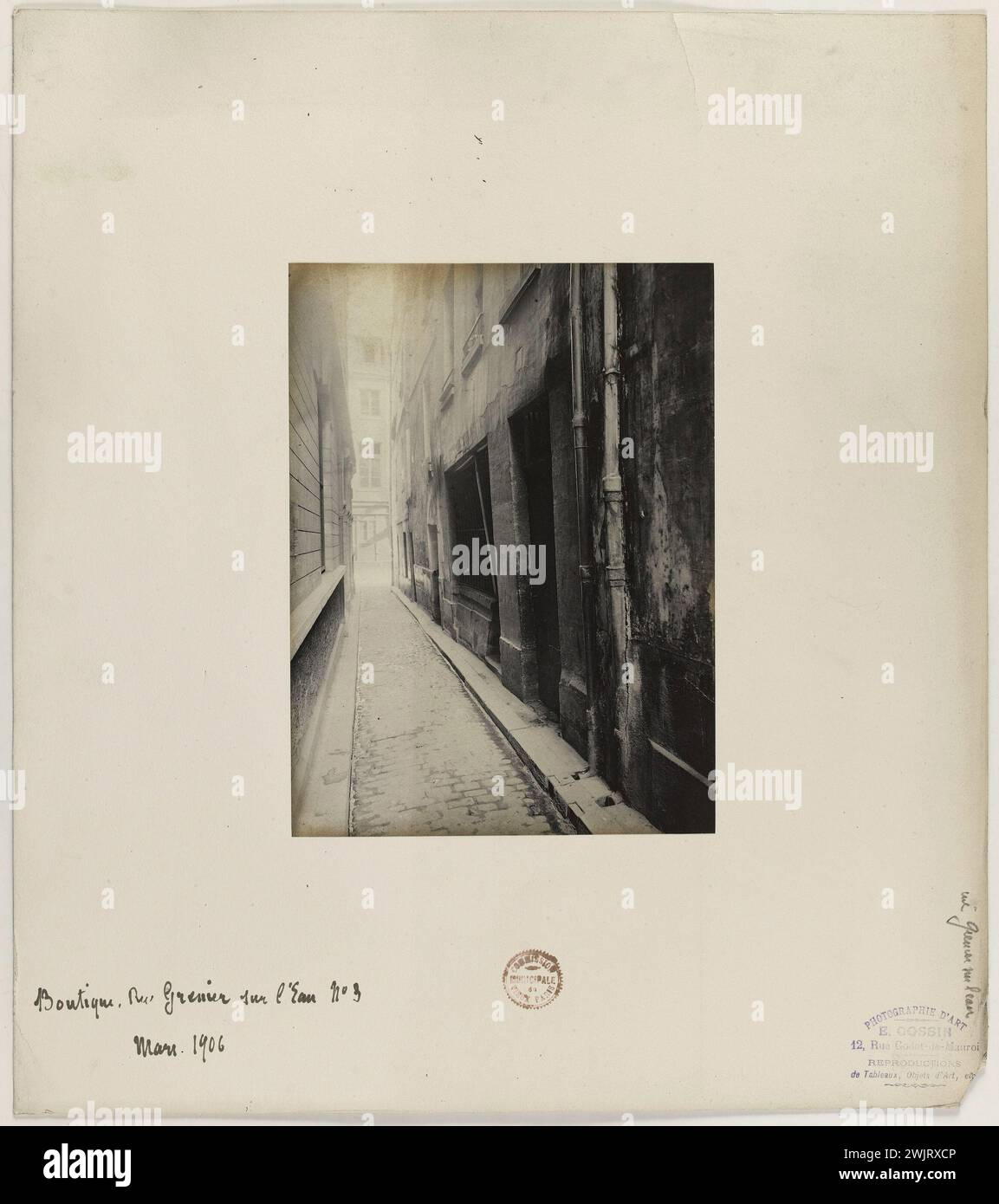 GOSSIN, E. Boutique rue Grenier-sur-l'eau n°3, mars 1906. 'Vue de la boutique 3 rue Grenier-sur-l'eau, 4ème arrondissement, Paris'. ARISTOTYPE. en 1906-03-1906-03. Paris, musée Carnavalet. 144173-28 Banque D'Images