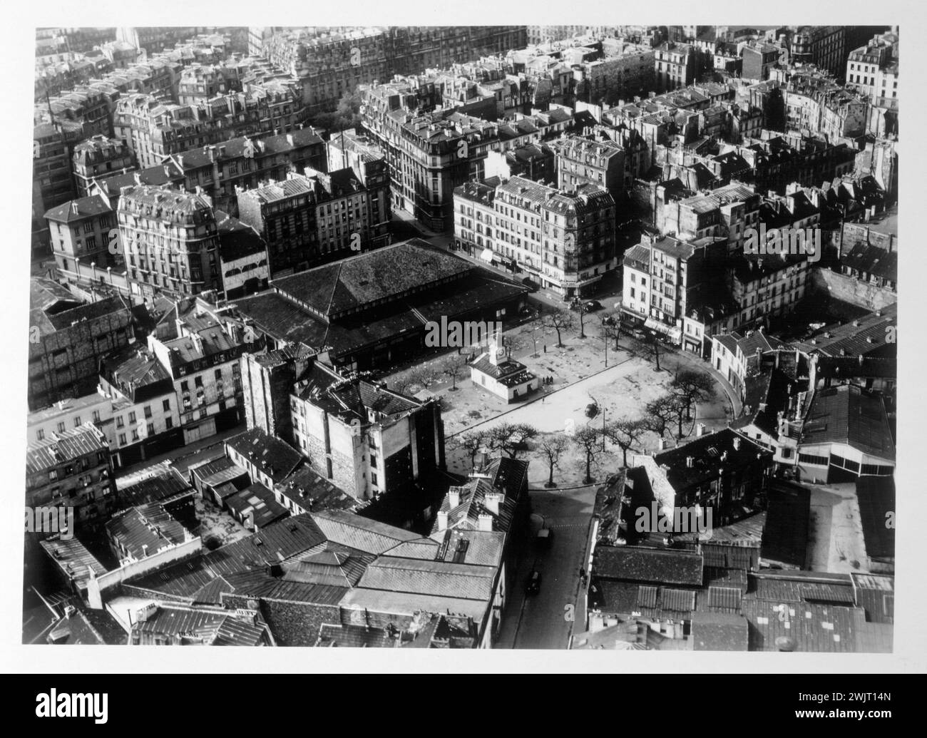 Henrard Roger place et marché Daligre, 12ème arrondissement 27134-15 Banque D'Images