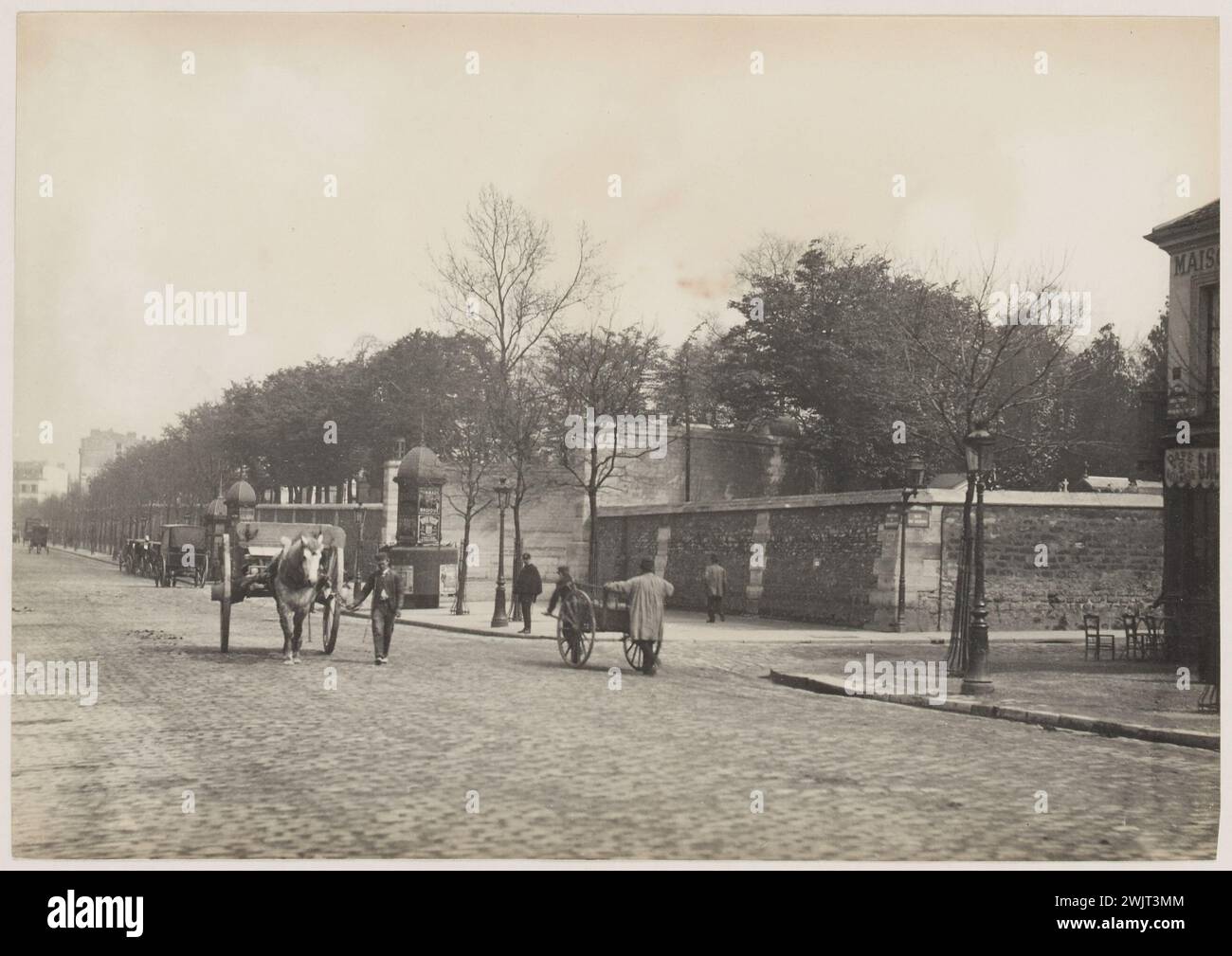 Blancard, Hippolyte (1843 - D.1924), angle du boulevard de Ménilmontant et rue du Rest, 20ème arrondissement, Paris (titre factice), 1890. Tirage platine. Musée Carnavalet, histoire de Paris. Banque D'Images