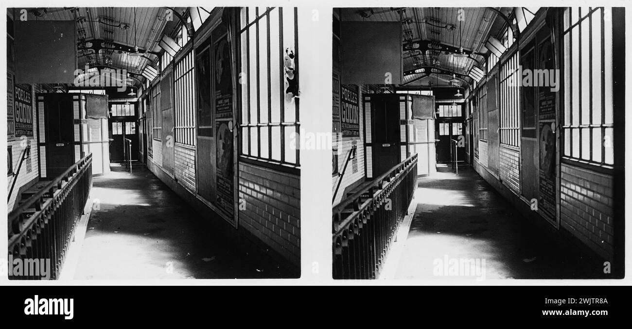 Station de métro Bel-Air, jusqu'à porte Maillot, Paris (12e arr.). 1920-1940. Vue stéréoscopique anonyme. Paris, musée Carnavalet. 53419-17 Bel-Air, Metro, Metropolitan, porte Maillot, stéréo, gare, transports en commun, vue stéréoscopique, XIIEM XII 12ème 12ème arrondissement Banque D'Images