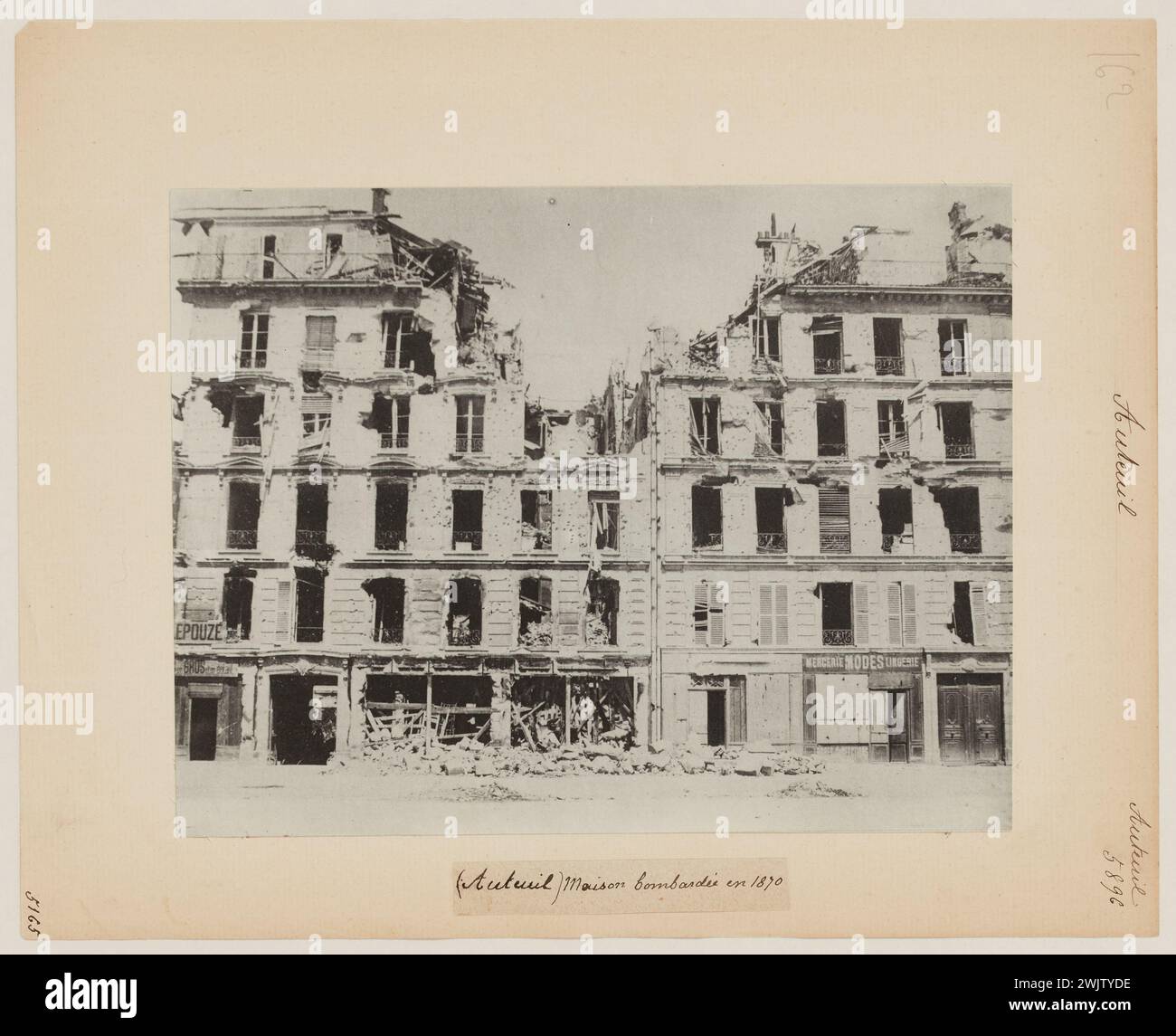 Deux Photos Ruines Des Tuileries Et Louvre – Tirage Albuminé XIXème – Vintage