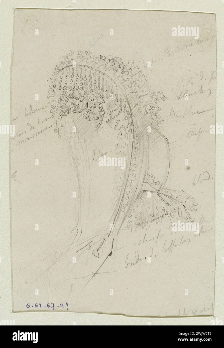 Anaïs Toudouze (1822-1899) 'Chapeau'. Chapeau garni de boutons roses, lilas blancs, feuillage et pampilles ; brides taffetas blancs. Mine de plomb, livre blanc. Vers 1863-1864. Galliera, musée de la mode de la ville de Paris. 37823-20 accessoire, bouton rose, coiffure, dessin, feuillage, mine de plomb, pagaie, second empire, taffetas, chapeau Banque D'Images