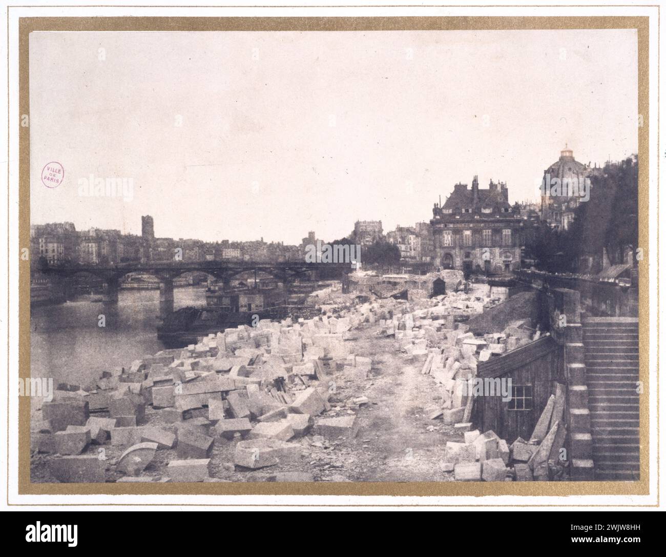 Blanquart-Evrard, Louis-désiré (1802-1872). 'Vue du Pont des Arts, quai en construction', 1852. Photographie. Paris, musée Carnavalet. 38425-13 arrondissement Ier i 1er 1, arrondissement IVEME IV 4ème 4, bloc de pierre, chantier, deuxième république, Seine, pont des arts, quai, second empire, oeuvres, oeuvre haussmannienne, vue prise Banque D'Images