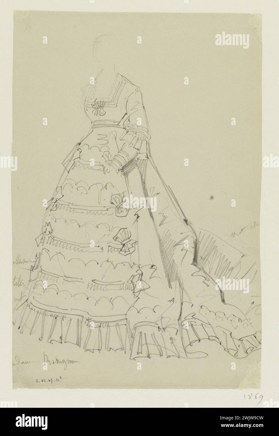 Anaïs Toudouze (1822-1899) 'Robe à encolure carrée'. Robe à encolure carrée, volants avec manches et ci-dessous, noeuds dans les ornements sur la jupe. Mine de plomb, livre blanc. 1869. Galliera, musée de la mode de la ville de Paris. 37824-13 Decollete Carre, dessin, mine de plomb, nœud, second empire, volant, habiller Banque D'Images