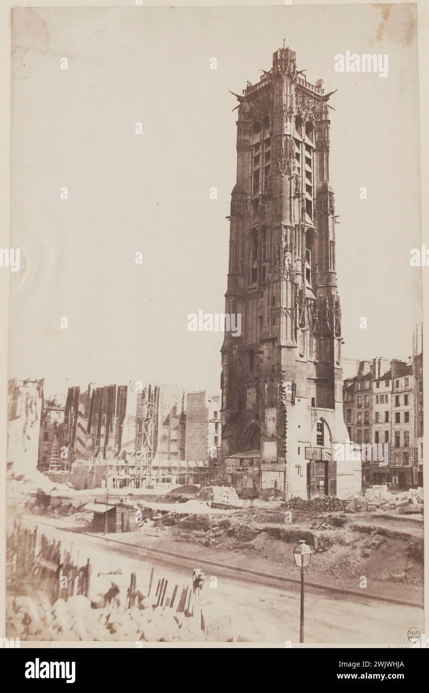 Anonyme, la Tour Saint-Jacques, Square de la Tour Saint-Jacques, 4ème arrondissement, Paris. (Titre factice), 1852. Dessiner sur papier albumine. Musée Carnavalet, histoire de Paris. Banque D'Images