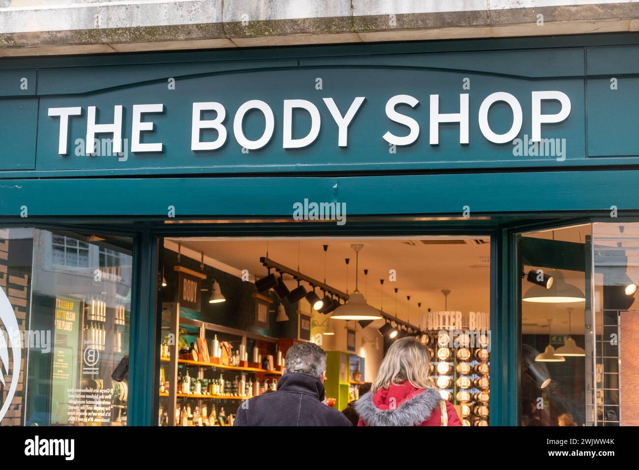 La façade et l'enseigne du magasin Body Shop ont été photographiées en février 2024 la semaine où la société de cosmétiques s'est effondrée dans l'administration au Royaume-Uni Banque D'Images