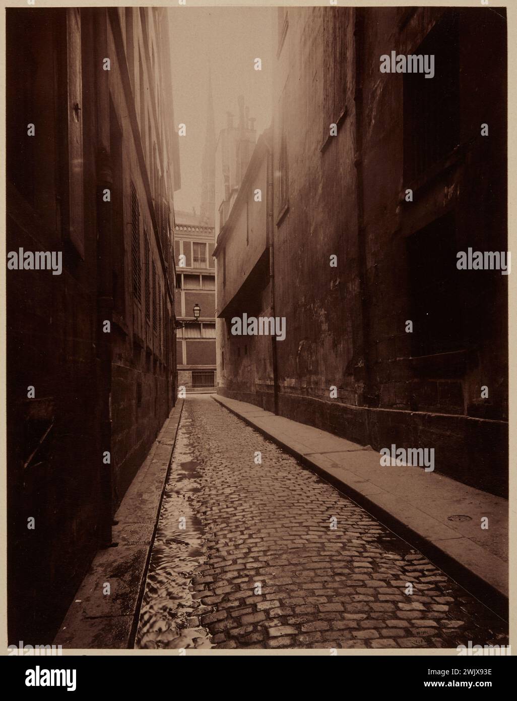 Atget, Eugène (Jean Eugène Auguste Atget, dit) (N.1857-02-12-D.1927-08-04), rue des chantres, 4ème arrondissement, Paris (titre de foi), 1885. dessiner sur papier albumine. Musée Carnavalet, histoire de Paris. Banque D'Images