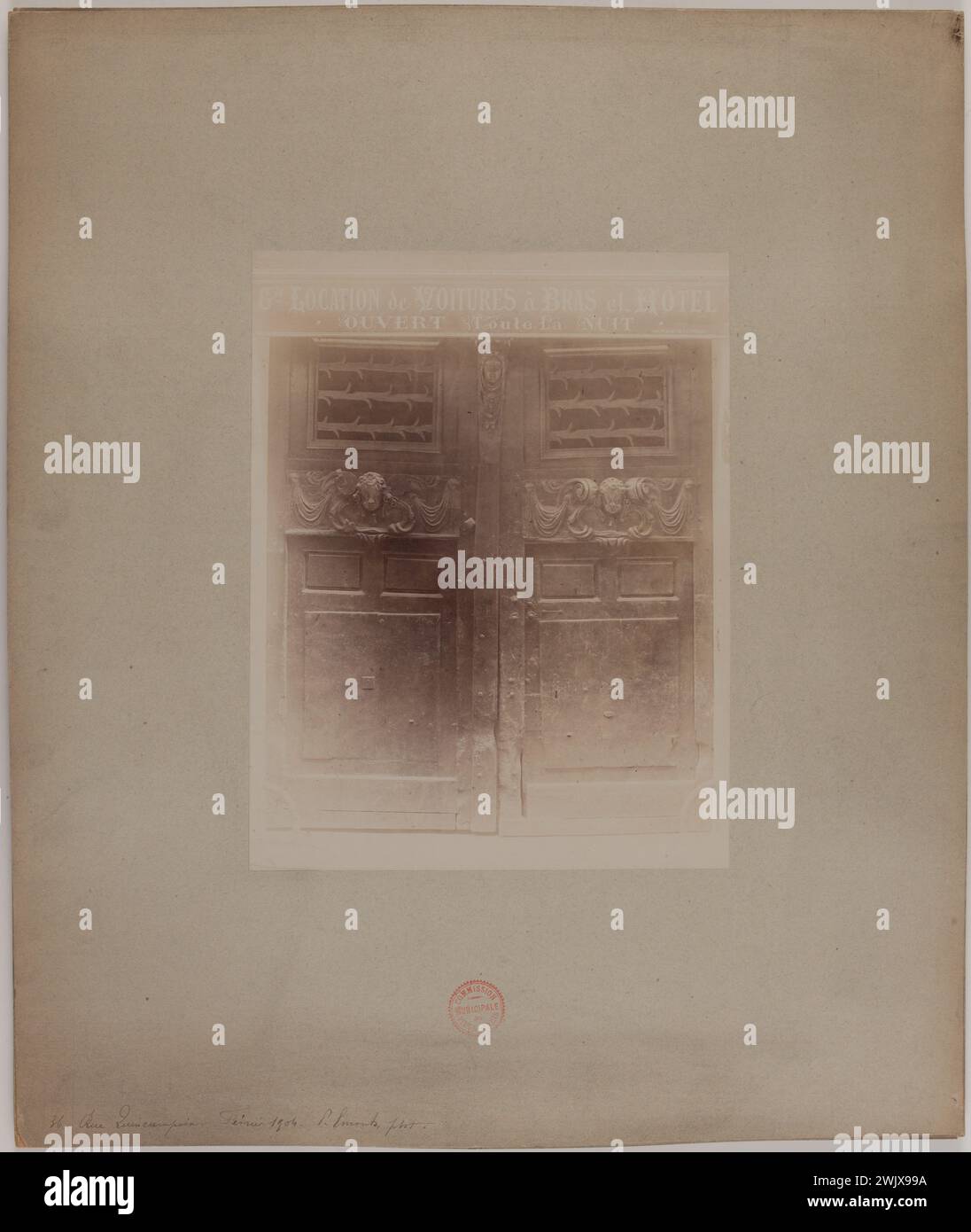 Emonts ou Emonds, Pierre. 36, rue Quincampoix- février 1904. 'Porte rue Quincampoix, 4ème arrondissement, Paris. Février 1904'. Papier albumine. en 1904-1904. Paris, musée Carnavalet. 123819-18 Banque D'Images