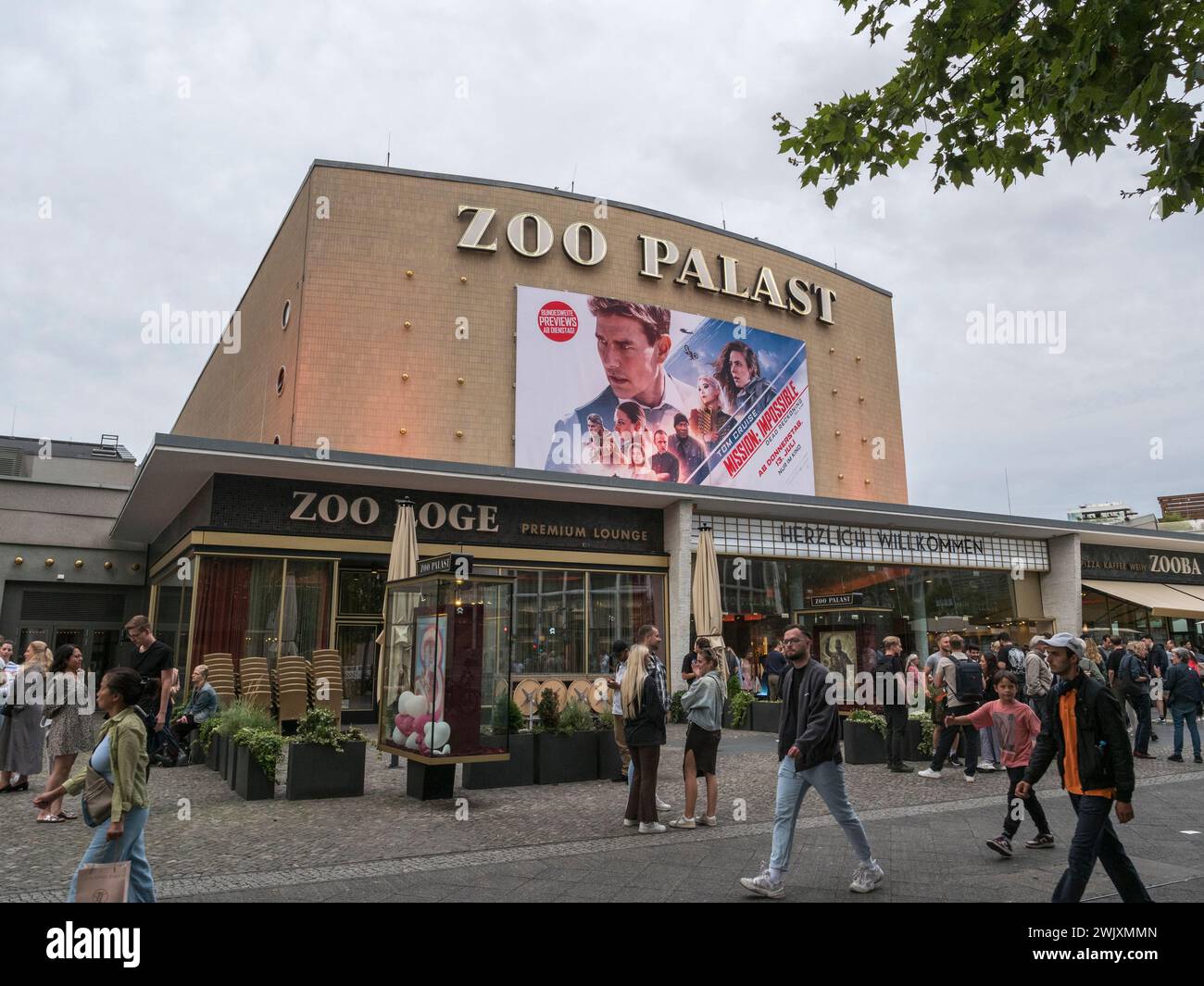 Le cinéma néo-roman Zoo Palast à Charlottenburg, Berlin, Allemagne. Banque D'Images