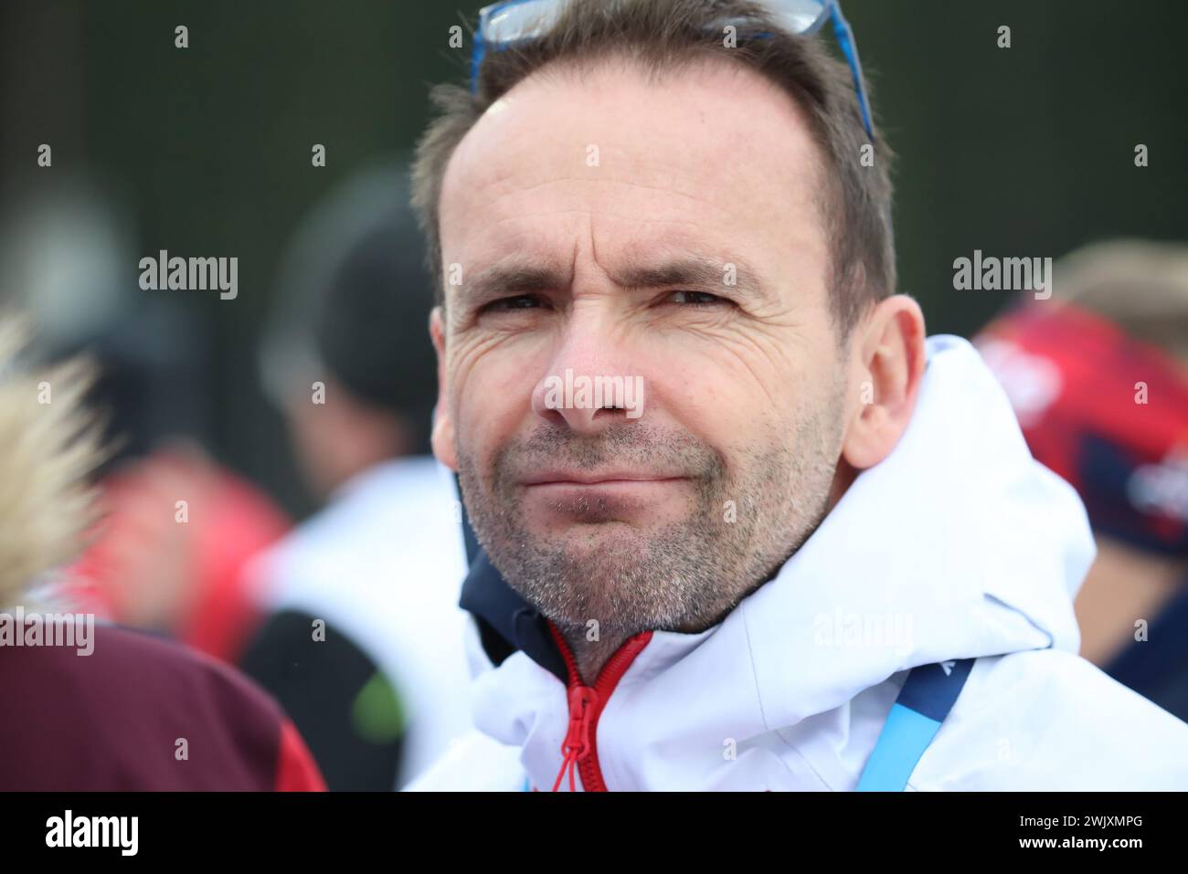 © Pierre Teyssot/MAXPPP ; Championnats du monde de biathlon Nove Mesto 2024 IBU . Nove Mesto na Morave, République tchèque, le 17 février 2024. Ladies Relay. La France avec Lou Jeanmonnot, Sophie Chauveau, Justine Braisaz-Bouchet, Julia Simon remporte la médaille d’or. Raphael Poiree © Pierre Teyssot/Maxppp crédit : MAXPPP/Alamy Live News Banque D'Images