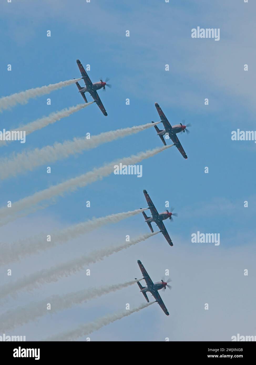 L'équipe de voltige de la Royal Australian Air Force Roulettes se produit au Singapore Airshow 2024 Banque D'Images
