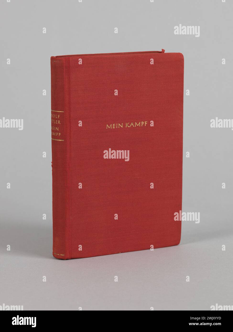 Adolf hitler mein kampf Banque de photographies et d’images à haute ...