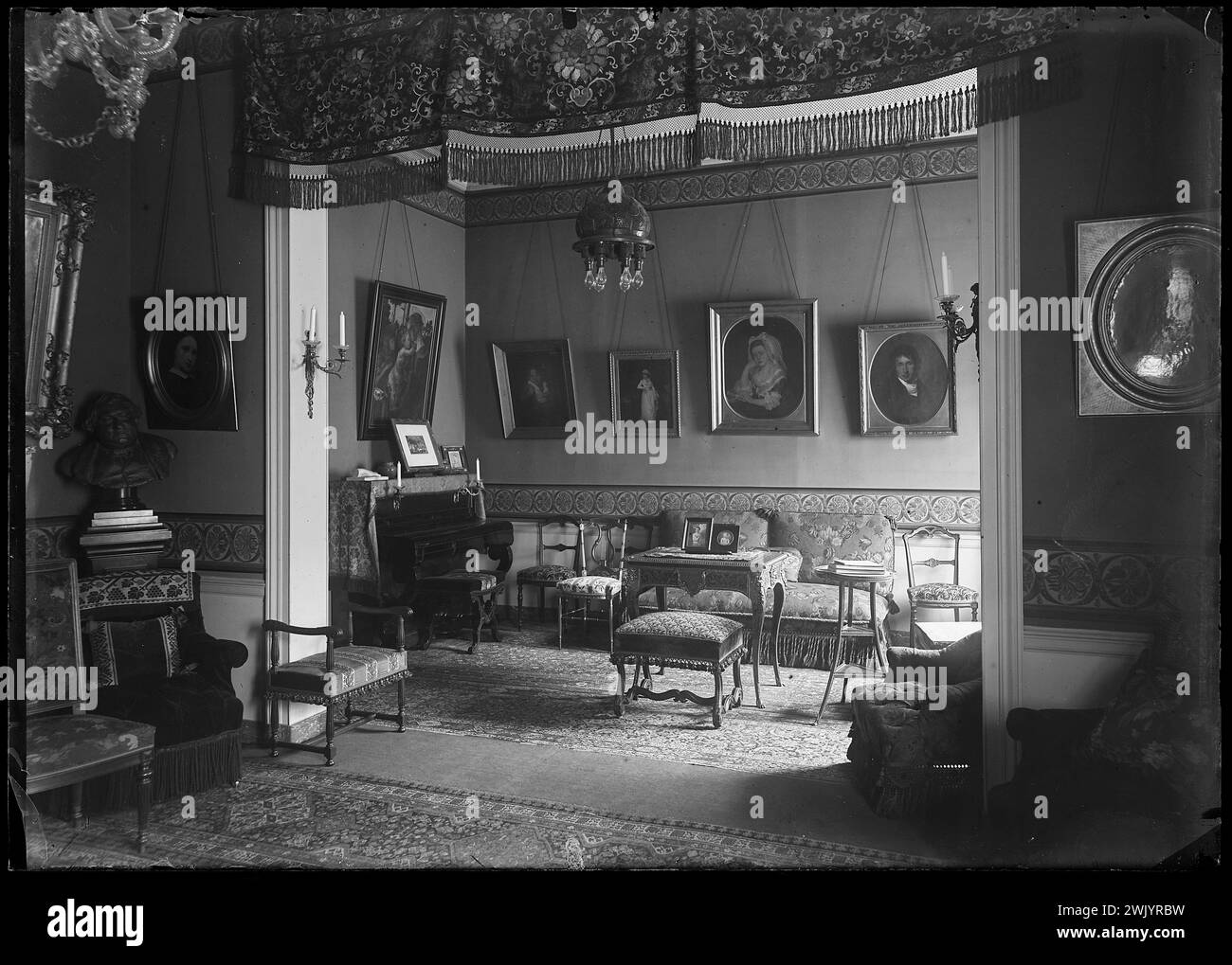 Salon du Collège de France, 1892 (nom commun). Plaque photographique en verre. Musée de la vie romantique. Banque D'Images