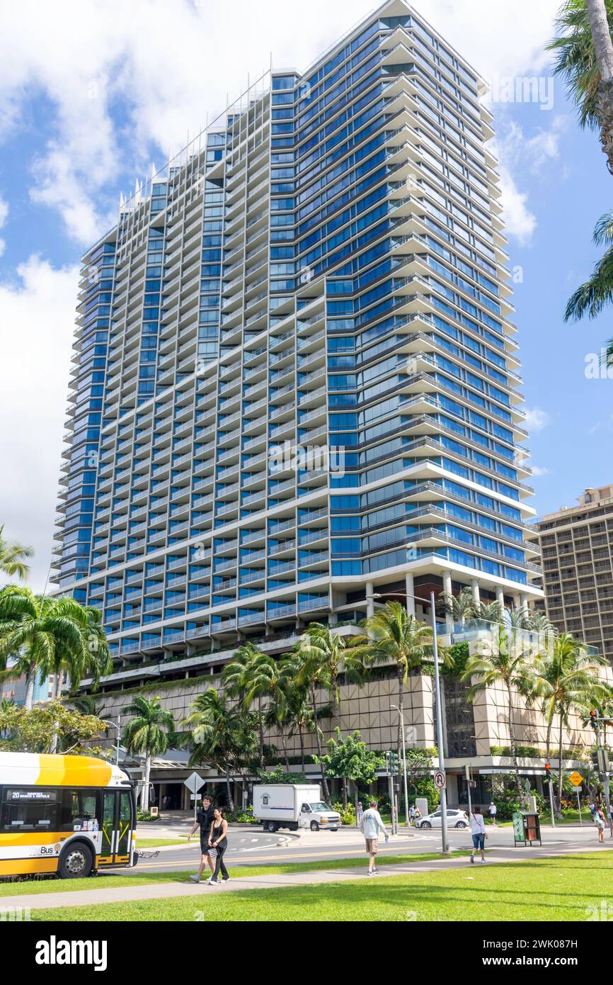 Immeuble moderne, Kālia Road, Waikiki, Honolulu, Oahu, Hawaï, États-Unis d'Amérique Banque D'Images