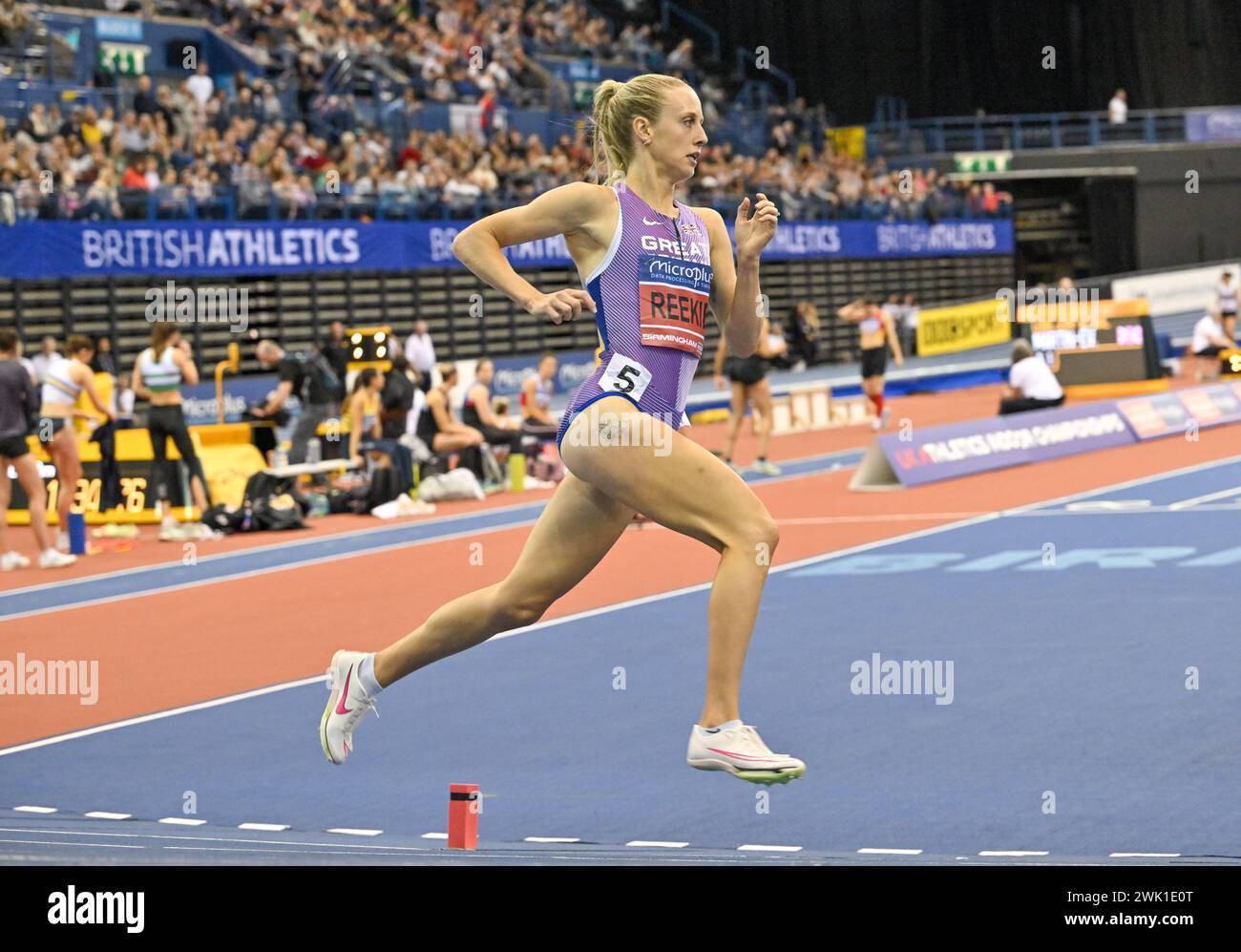 Birmingham, Royaume-Uni. 17 février 2024. REEKIE Jemma dans Heat 1 du 800m féminin lors des Championnats Microplus UK Athletics Indoor à l'Utilita Arena, Birmingham, Royaume-Uni. Crédit : LFP/Alamy Live News Banque D'Images