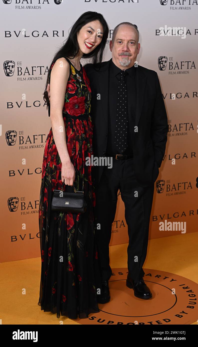 Londres, Royaume-Uni. 17 février 2024. Clara Wong et Paul Giamatti arrivant au 2024 EE BAFTA Nominees’ Party, soutenu par BULGARI, la National Gallery. Crédit : Doug Peters/EMPICS/Alamy Live News Banque D'Images