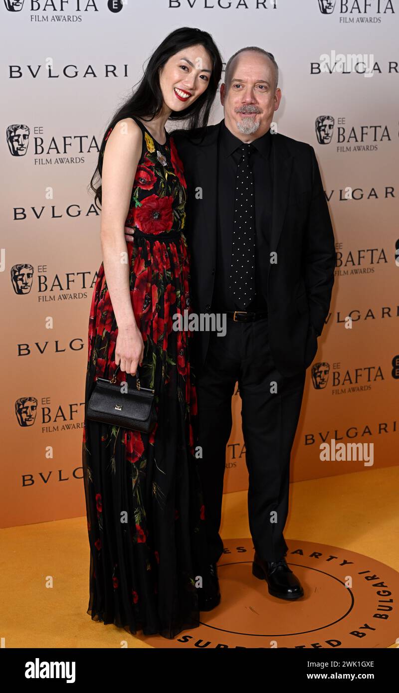 Londres, Royaume-Uni. 17 février 2024. Clara Wong et Paul Giamatti arrivant au 2024 EE BAFTA Nominees’ Party, soutenu par BULGARI, la National Gallery. Crédit : Doug Peters/EMPICS/Alamy Live News Banque D'Images