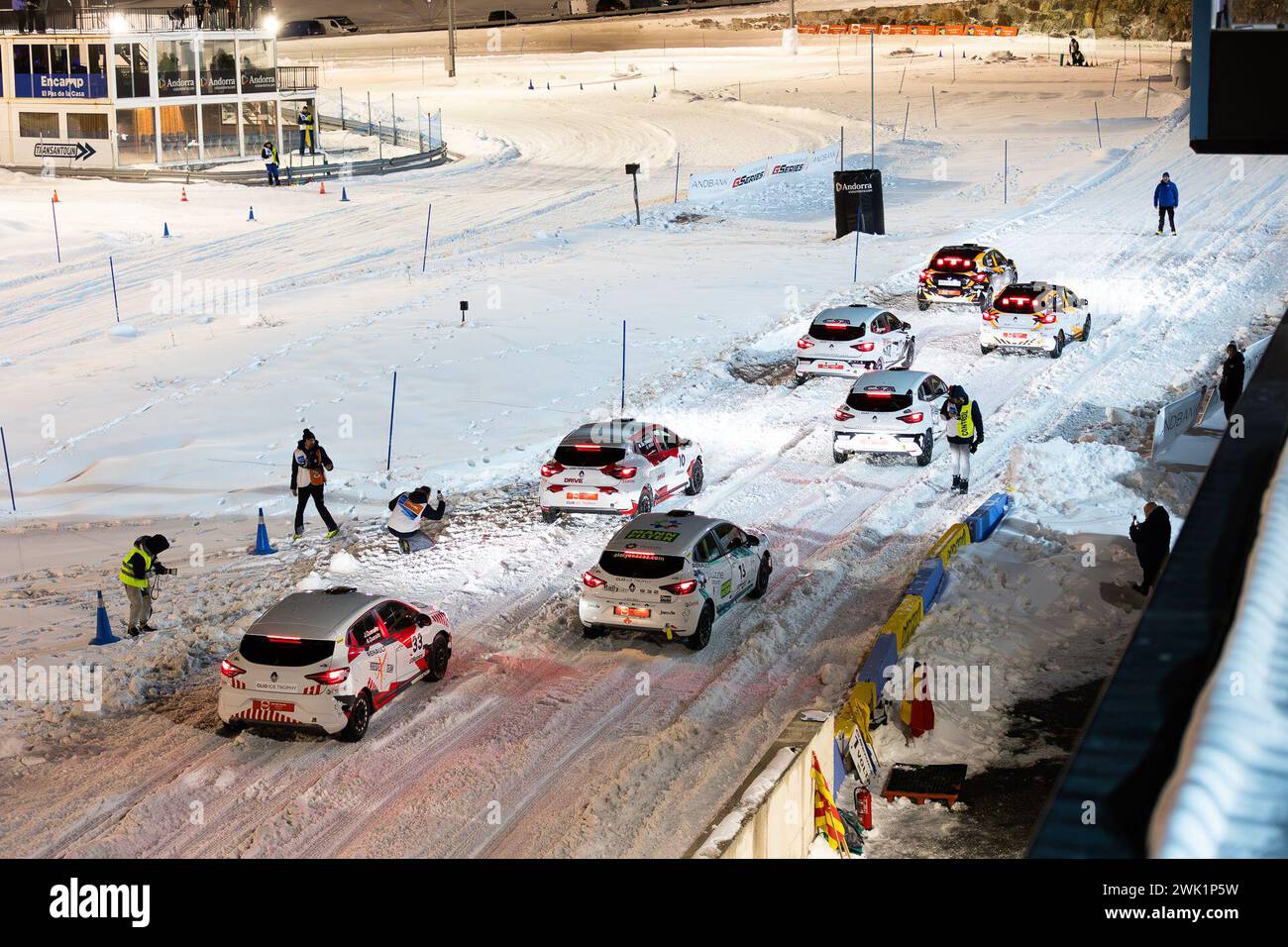 Grille de départ, grille de départ, 33A Alex QUERALTO (ES) BRUNET COMPETITION, action 33B Jordi QUERALTO (ES) BRUNET COMPETITION, action 13A Antonio OTERO (ES), PUZZLE MOTORSPORT, action 13B Joaquin RODRIGO (ES), PUZZLE MOTORSPORT, action 10A Markel DE ZABALETA (ES), Driveland, action 10B Guillermo MILLAN (ES), Driveland, action 20A Christophe CASANOVA (FR), CASANOVA SPORT AUTO, ACTION 20B YANNICK FRANCISCI (FR), CASANOVA SPORT AUTO, ACTION 11A PIERRE VIVIER (FR), CASANOVA SPORT AUTO, ACTION 11B FRANCOIS MARIE GAFFAYOLI (FR), CASANOVA SPORT AUTO, ACTION 77A CHARLY FREARD (FR) WRM BY CHANOINE M. / Banque D'Images