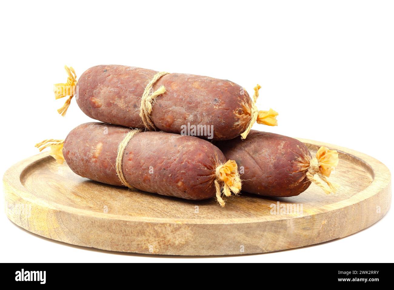 Saucisse de bacon séché, préparée selon une recette traditionnelle maison Banque D'Images