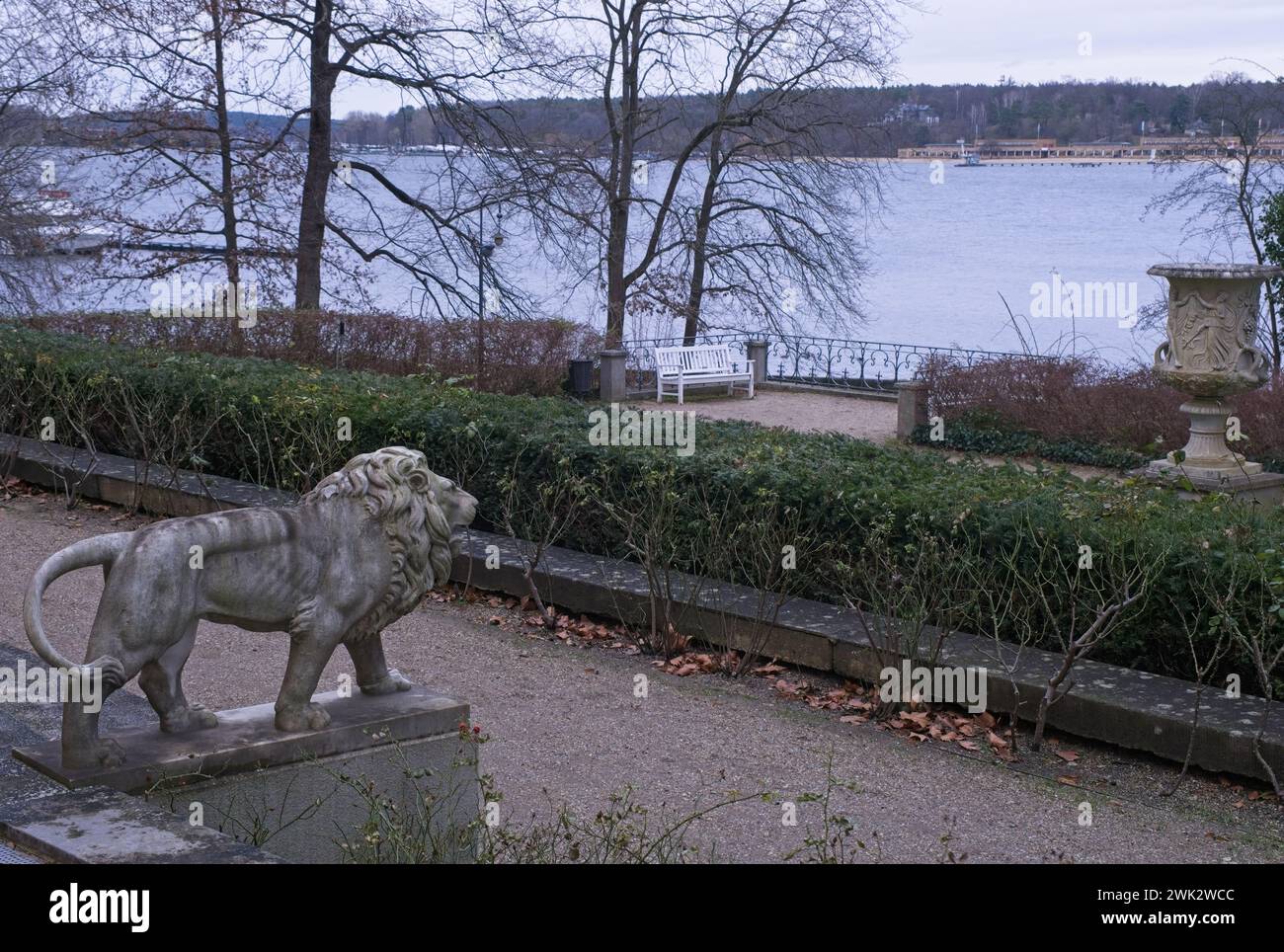 Berlin, Allemagne - 22 janvier 2024 : mémorial de l'Holocauste et musée connu sous le nom de Haus der Wannsee-Konferenz (Maison de la Conférence de Wannsee). Hiver nuageux Banque D'Images