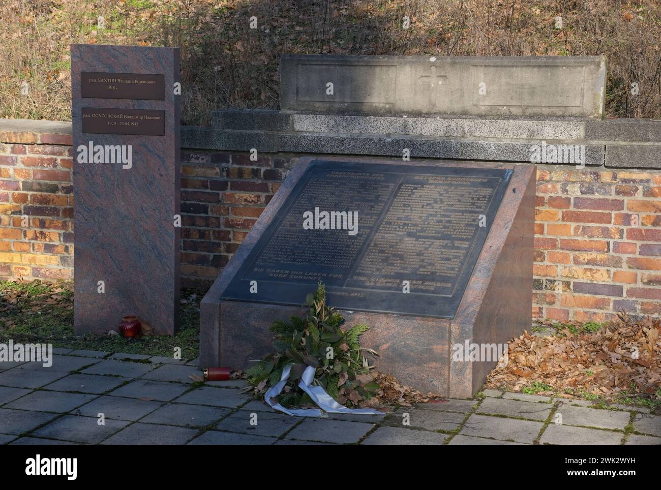 Elsterwerda, Allemagne - 29 janvier 2024 : ce cimetière de guerre de l'Armée rouge contient les tombes de 456 soldats soviétiques qui ont été tués en 1945 pendant le second monde Banque D'Images