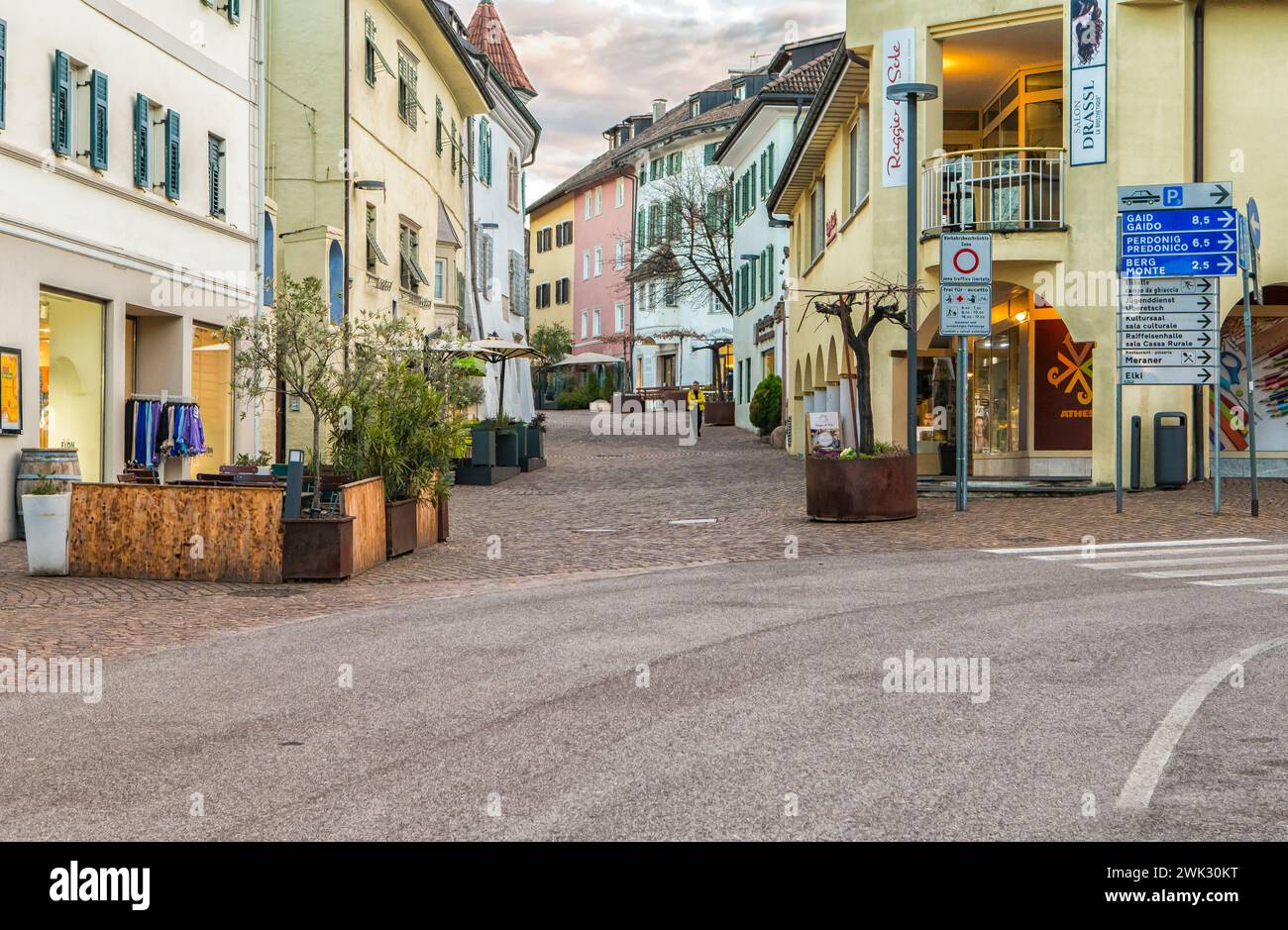 Centre historique de la commune d'Eppan sur la route des vins du Tyrol du Sud - Appiano, Bolzano dans le Tyrol du Sud, Trentin Haut-Adige - Italie Banque D'Images
