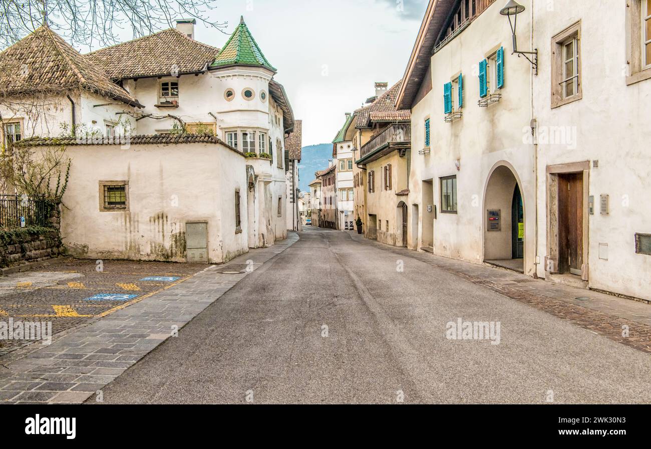 Centre historique de la commune d'Eppan sur la route des vins du Tyrol du Sud - Appiano, Bolzano dans le Tyrol du Sud, Trentin Haut-Adige - Italie Banque D'Images