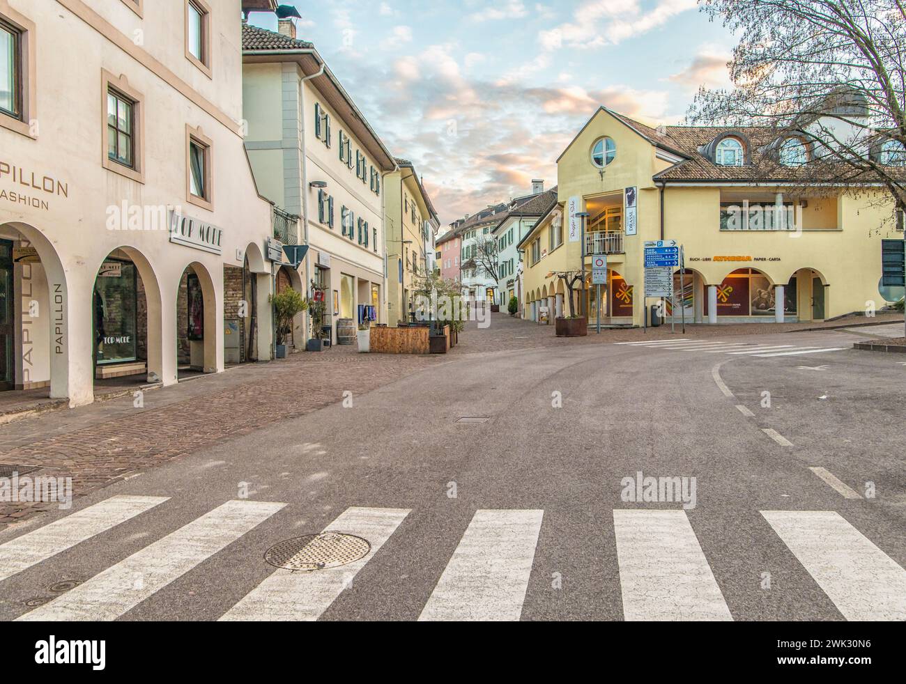 Centre historique de la commune d'Eppan sur la route des vins du Tyrol du Sud - Appiano, Bolzano dans le Tyrol du Sud, Trentin Haut-Adige - Italie Banque D'Images