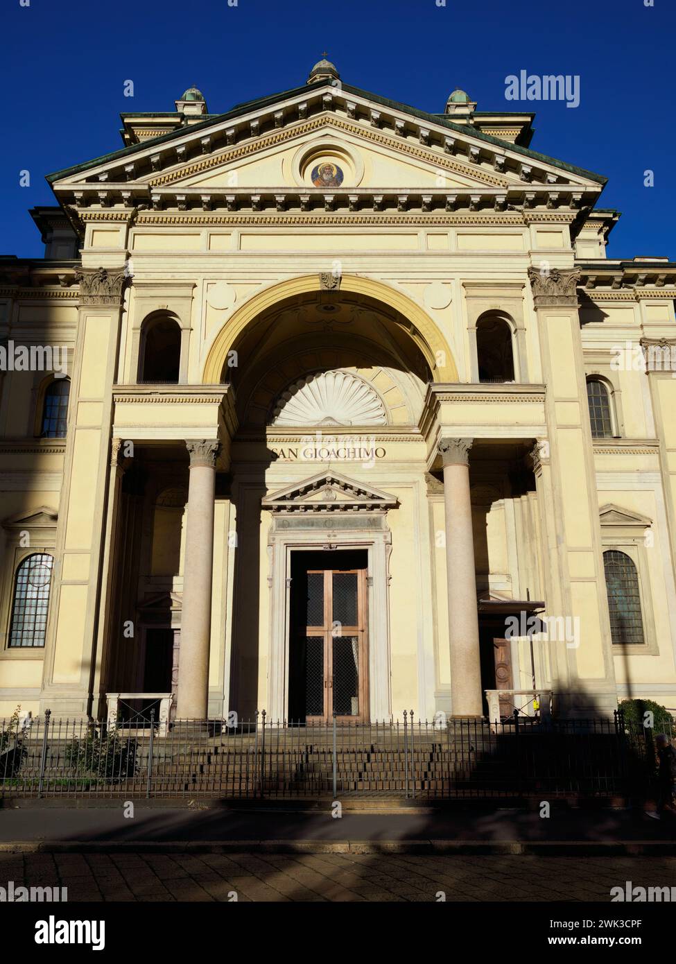 Façade de l'église San Gioachimo à Milan, Lombardie, Italie Banque D'Images
