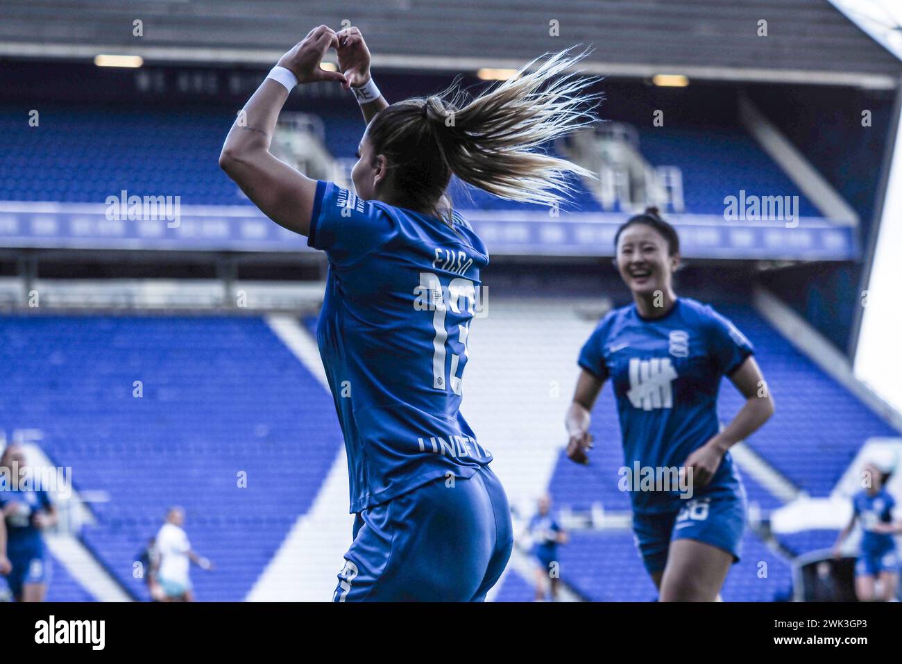 Birmingham, Royaume-Uni. 18 février 2024. Birmingham, Angleterre, le 18 février 2024 : Ivana Fuso (13 Birmingham) célèbre après avoir marqué lors du match de football de la FA Womens Championship entre Birmingham City et Southampton à St Andrews à Birmingham, Angleterre (Natalie Mincher/SPP) crédit : SPP Sport Press photo. /Alamy Live News Banque D'Images