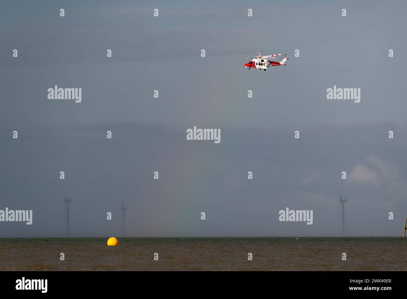 Herne Bay, Kent, Royaume-Uni. 18 février 2024. Une vitrine et un après-midi doux à Herne Bay. Crédit : Jamie McBean/Alamy Live News Banque D'Images