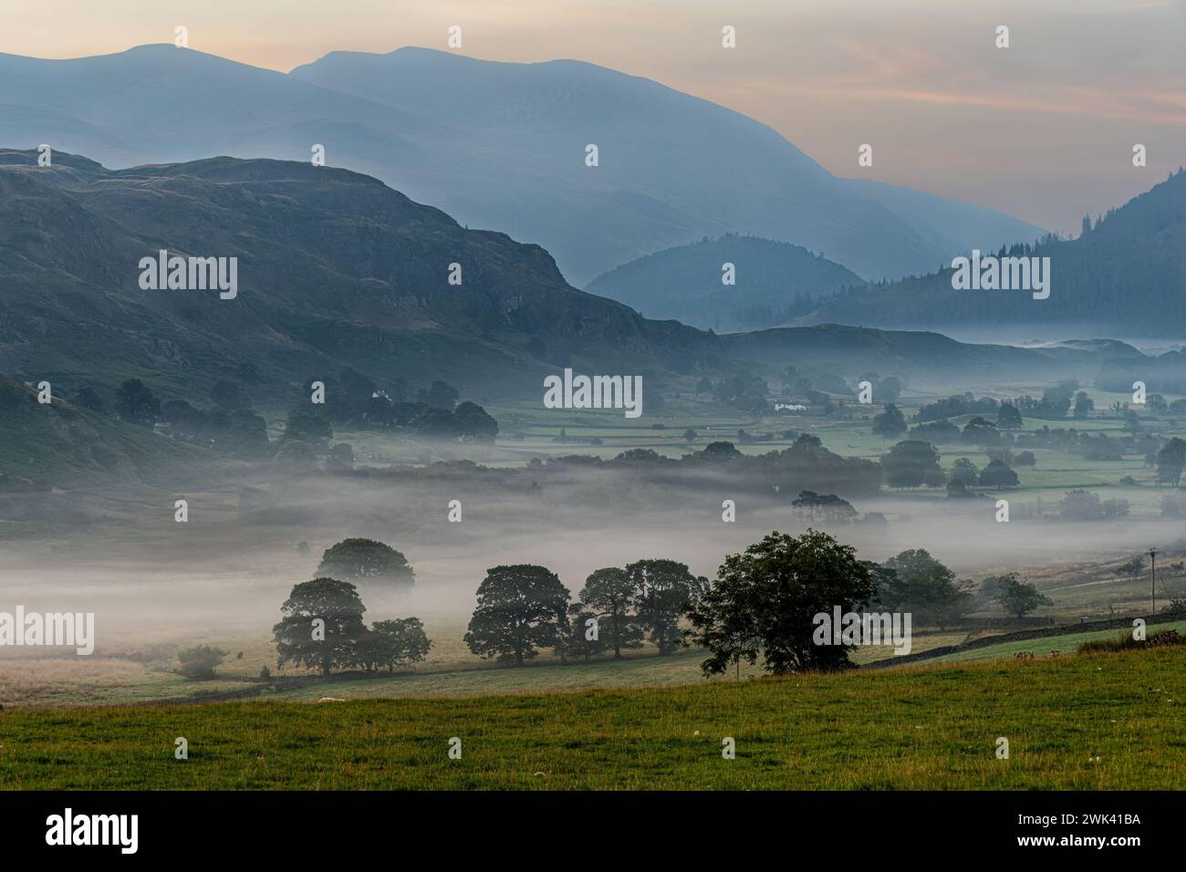 Brume matinale à St Johns in the Vale, Lake District Banque D'Images