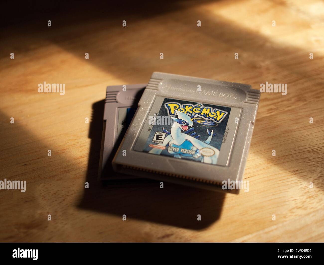 Miami, Floride, États-Unis - 26 novembre 2023 - cartouches Vintage du jeu vidéo Nintendo Game Boy sur une table. Nostalgie rétro. Banque D'Images Miami, Floride, États-Unis - 26 novembre 2023 - cartouches Vintage du jeu vidéo Nintendo Game Boy sur une table. Nostalgie rétro. Banque D'Images
