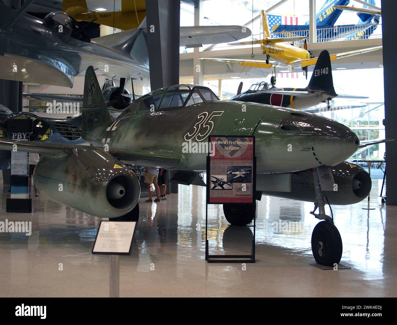 Pensacola, Floride, États-Unis - 10 août 2012 : avion de chasse de l'Allemagne nazie au Musée national de l'aviation navale. Banque D'Images
