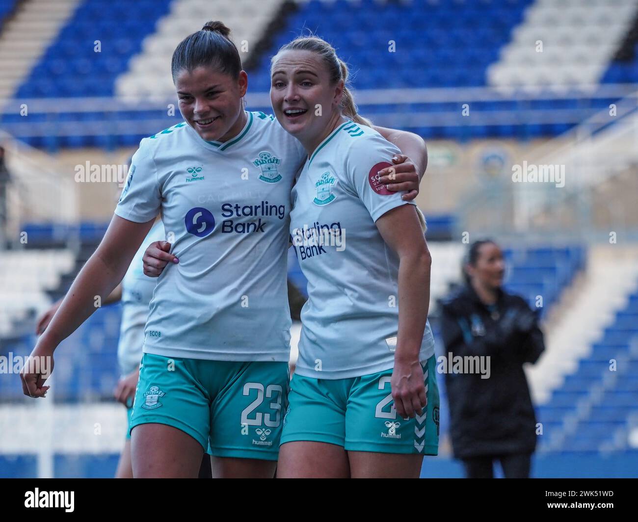 Birmingham, Royaume-Uni. 18 février 2024. Birmingham, Angleterre, 18 février 2024 : les joueurs de Southampton sourient tous à plein temps du match de football FA Womens Championship entre Birmingham City et Southampton à St Andrews à Birmingham, Angleterre (Natalie Mincher/SPP) crédit : SPP Sport Press photo. /Alamy Live News Banque D'Images