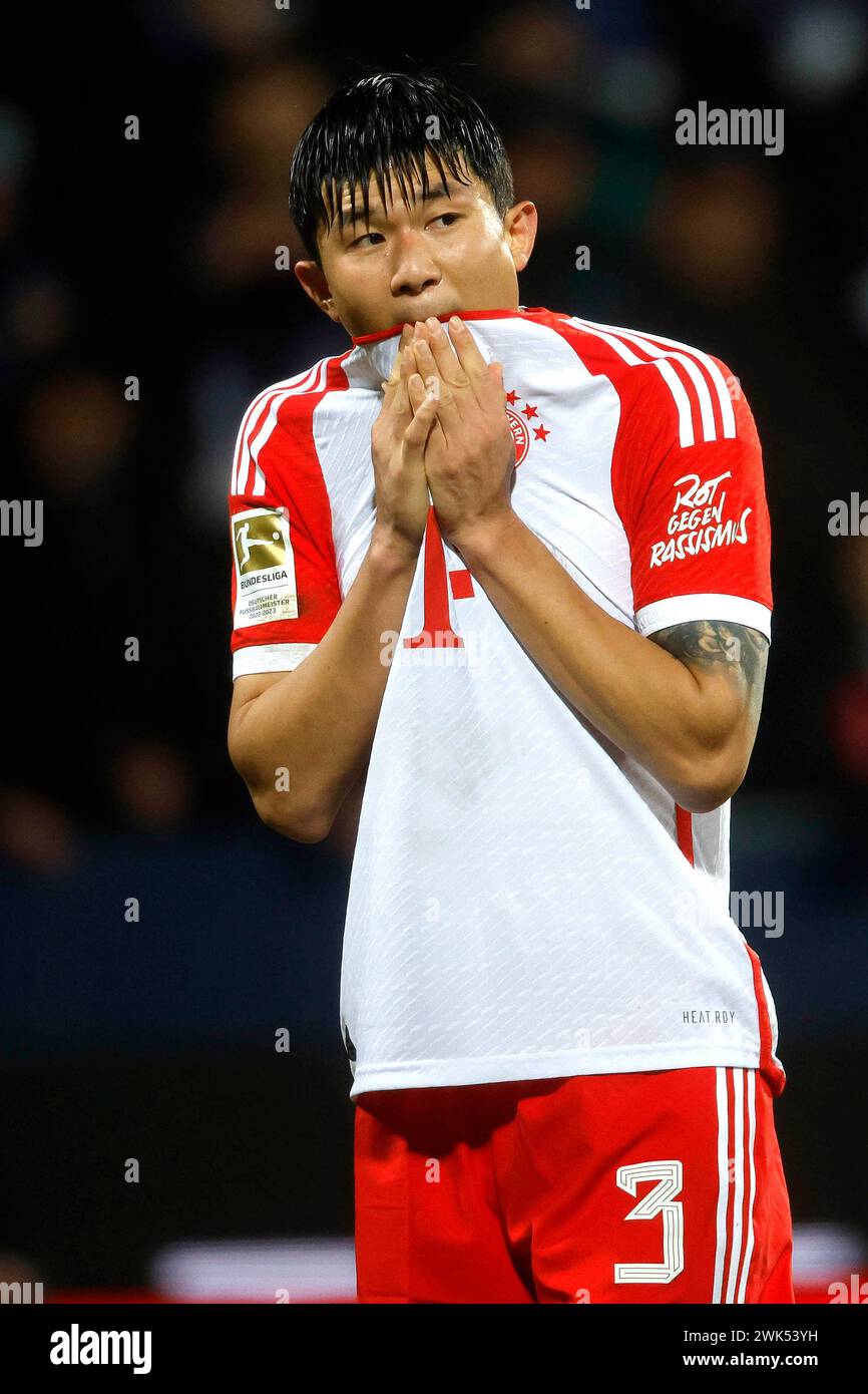 Bochum, Deutschland, 1. Fussball Bundesliga 22. Spieltag VFL Bochum : FC Bayern München 3:2 18. 02. 2024 im Vonovia Ruhrstadion in Bochum Kim MINJAE (FCB) Foto : Norbert Schmidt, Duesseldorf Banque D'Images