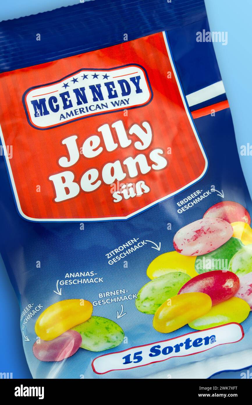 Hambourg, Allemagne - 18 février 2024 : German McEnnedy American Way Jelly Beans Banque D'Images