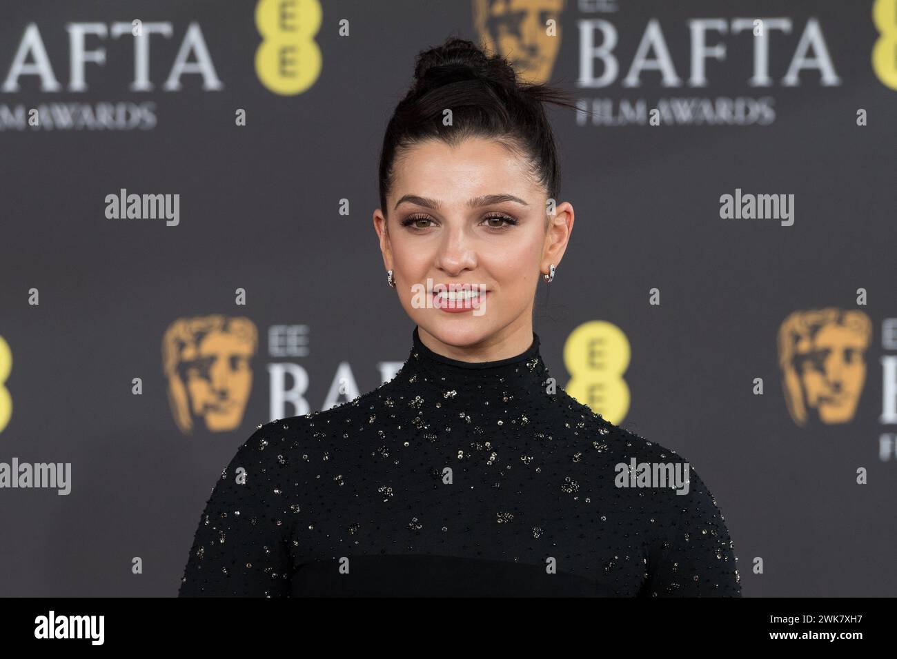 Londres, Royaume-Uni. 18 février 2024. LONDRES, ROYAUME-UNI - 18 FÉVRIER 2024 : Marisa Abela assiste à la cérémonie des EE BAFTA film Awards au Royal Festival Hall de Londres, Royaume-Uni, le 18 février 2024. (Photo de Wiktor Szymanowicz/NurPhoto) crédit : NurPhoto SRL/Alamy Live News Banque D'Images
