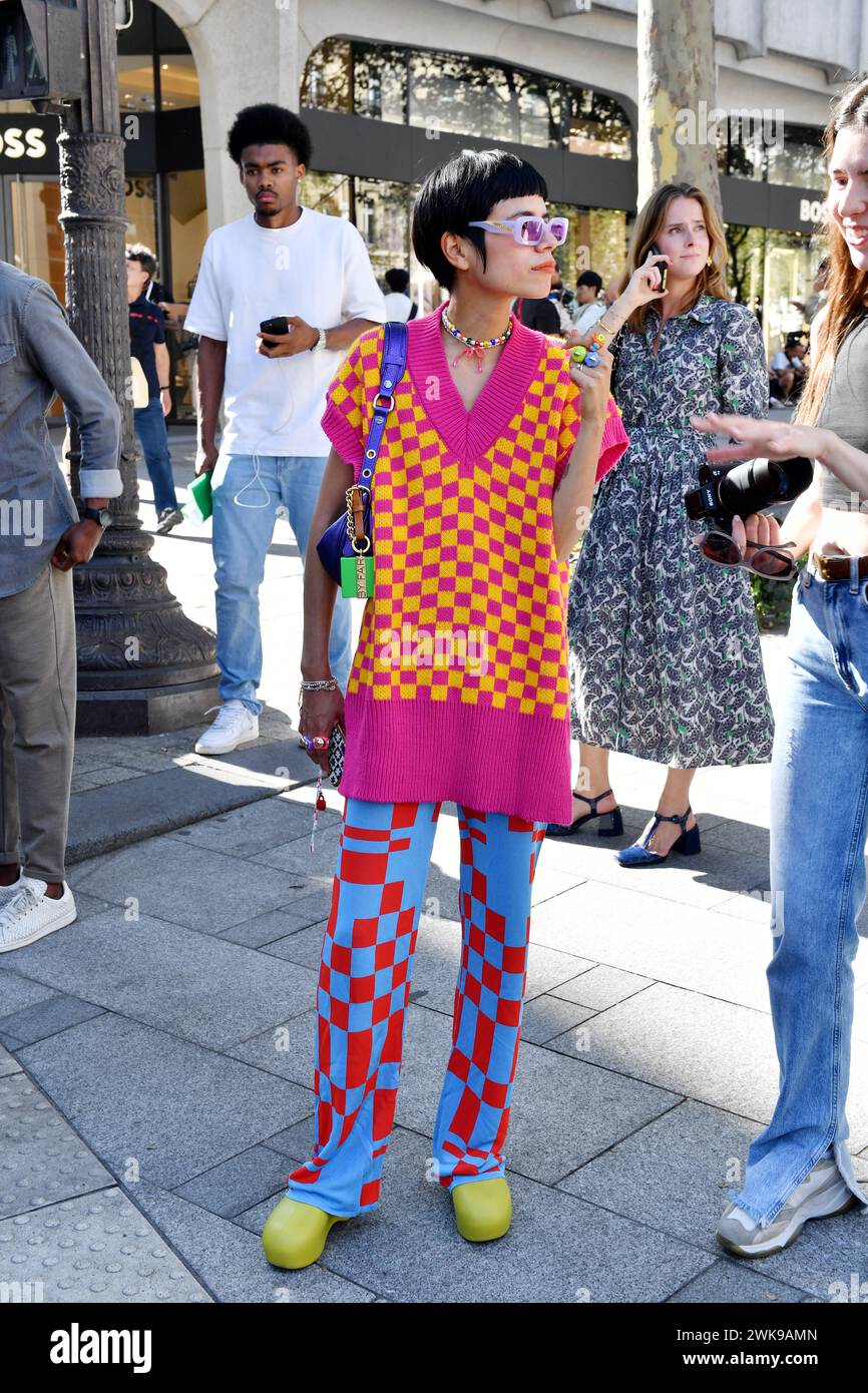 Outside LV Show - Street style à Paris Fashion week - France Banque D'Images