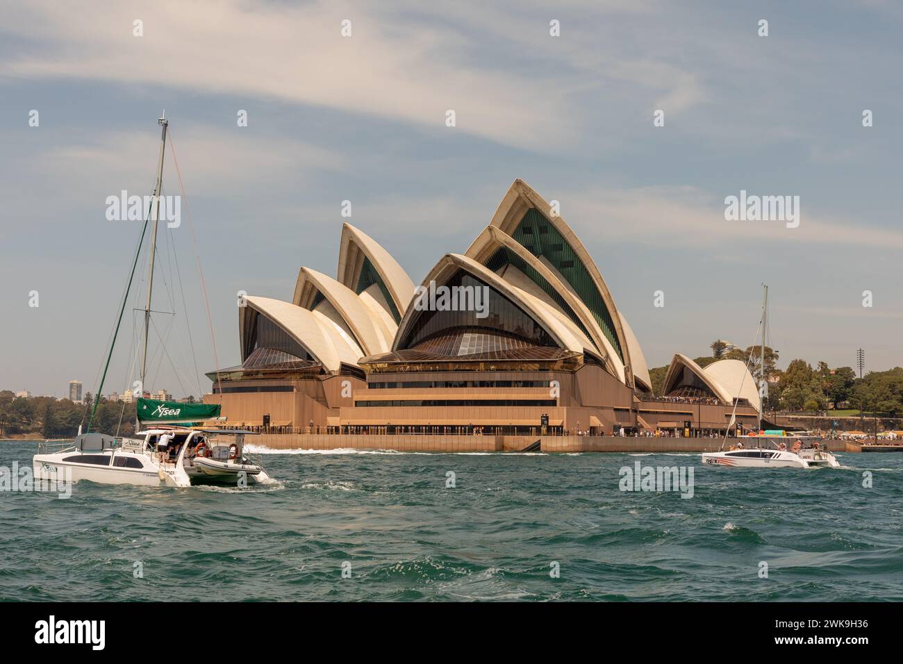 Sydney, Nouvelle-Galles du Sud, Australie   21 octobre 2023 : L'Opéra de Sydney, célèbre dans le monde entier, est un monument dominant de la ville depuis 50 ans depuis son ouverture en 1973. Banque D'Images