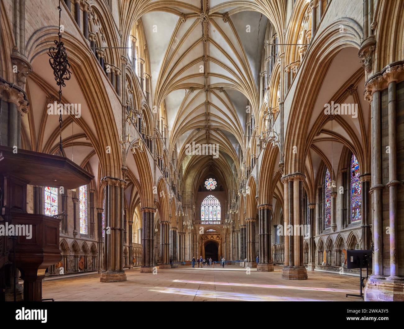 La nef regardant vers l'extrémité ouest de la cathédrale de Lincoln Banque D'Images