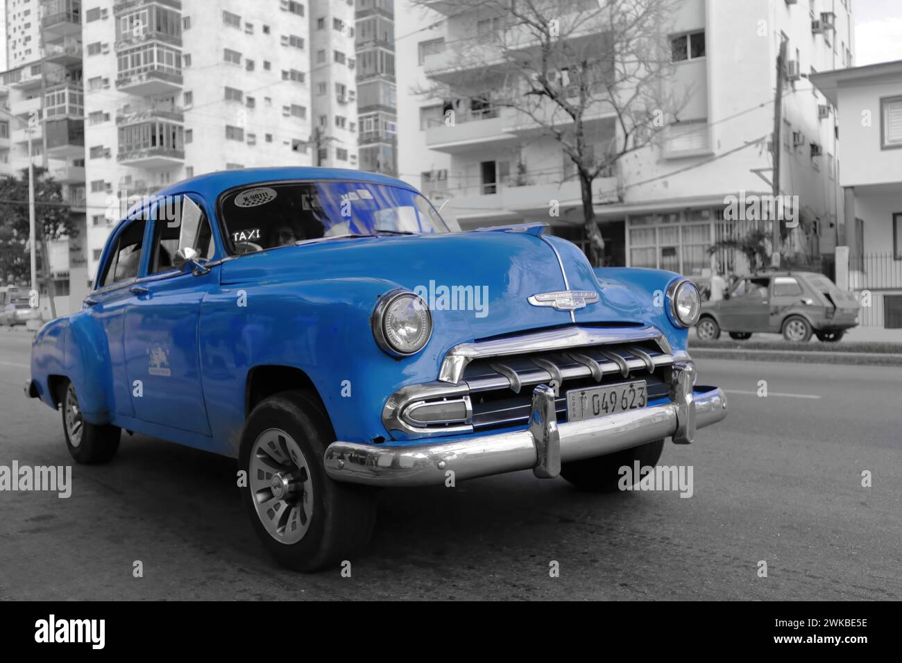 012 vieil almendron peint en bleu -char de char, Chevrolet American classic- de 1952 sur la rue Linea, quartier El Vedado. La Havane-Cuba. Banque D'Images